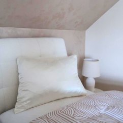 Saténová obliečka na vankúš BIELA ECRU