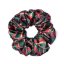 Saténová gumička  scrunchie VIANOČNÉ KÁRO - Veľkosť: M