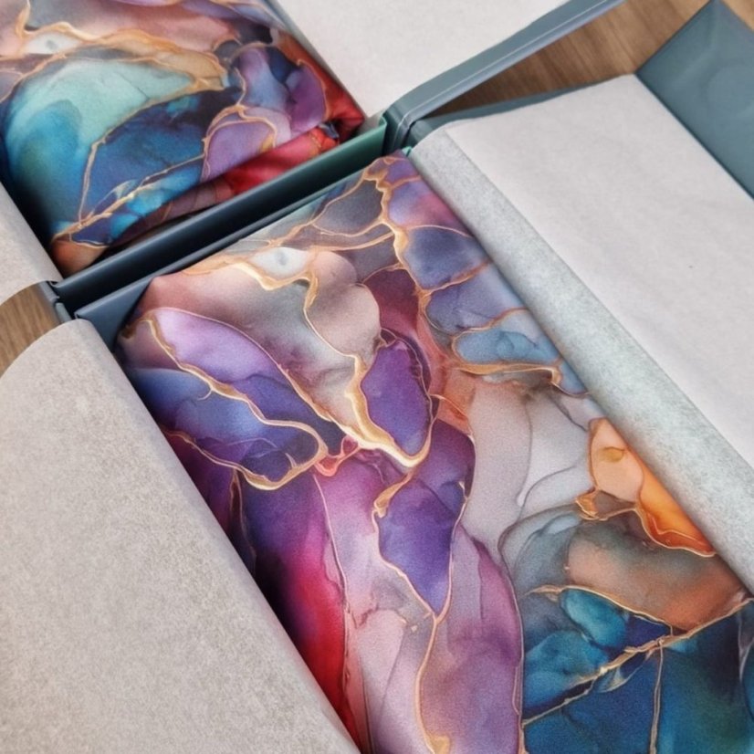 Satin scarf Marble Garden