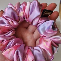 Saténová gumička do vlasov Marble Rose